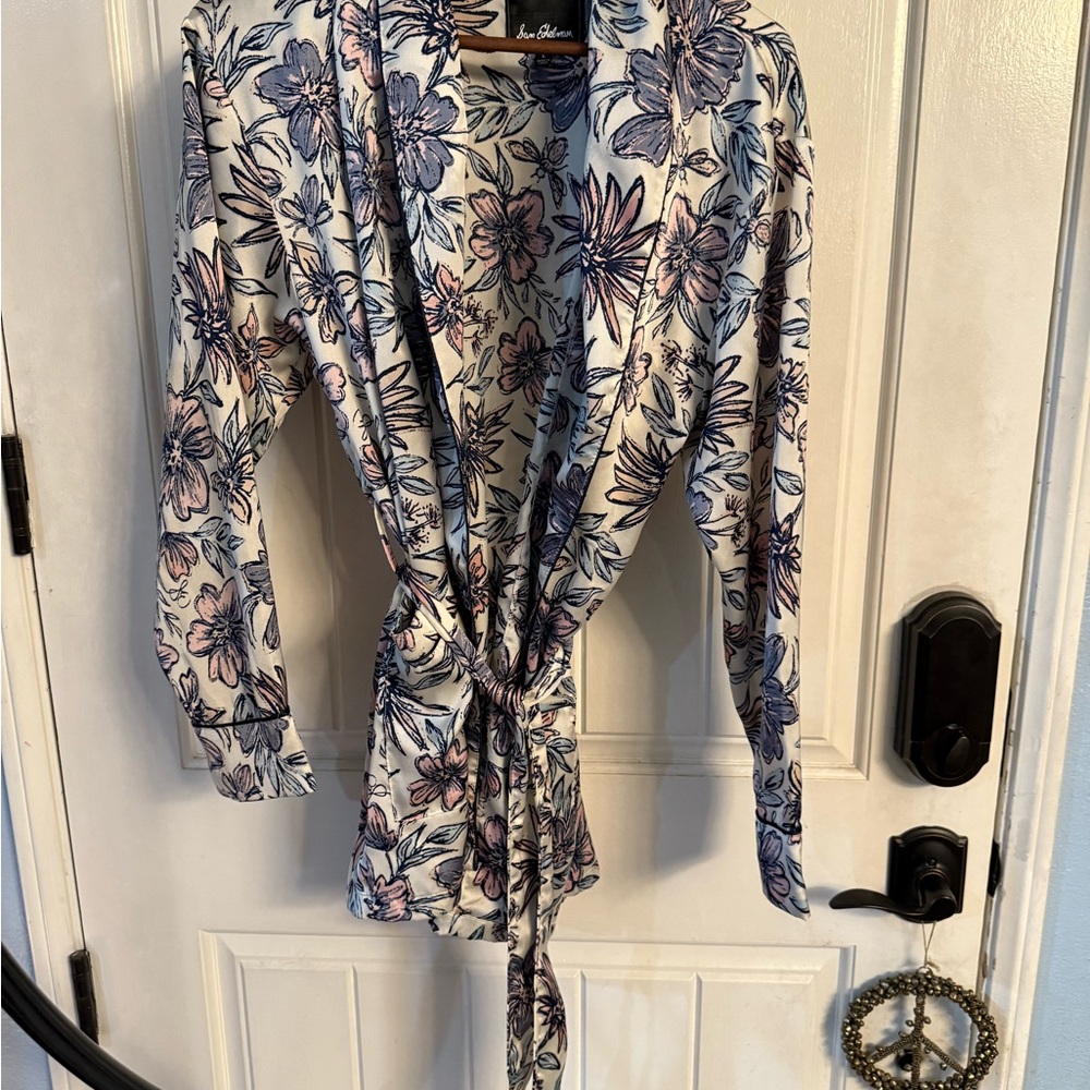 Sam Edelman Woman’s Shortie Floral Robe